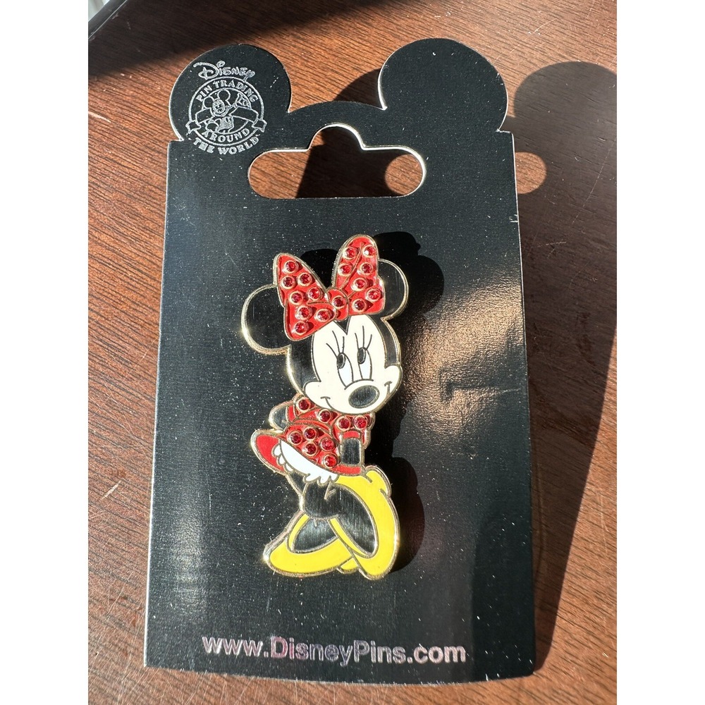 Disney Parks Minnie Mouse With Red Rhinestone Jeweled Dress & Bow Pin MINT NEW
